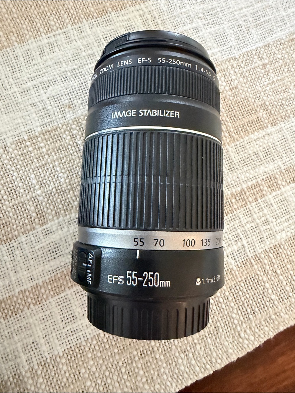 Canon DSLR Camera Kit with Black Body and Black Lenses - Picture 2 of 12